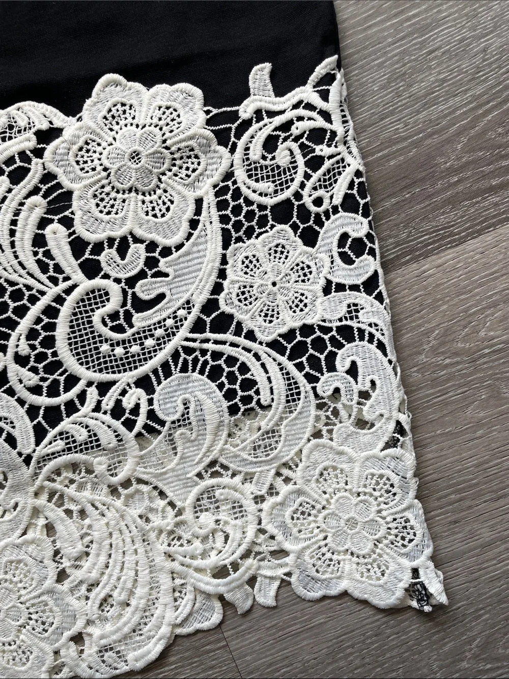 Olivia Blu Black/White Lace Pencil Skirt